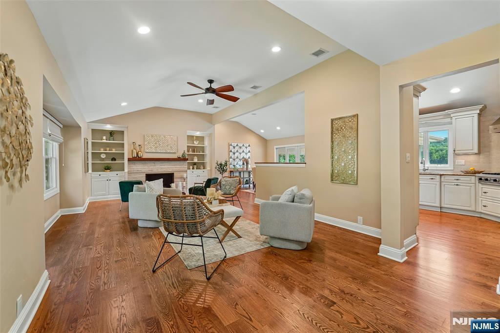 1050 W Pines Lake Drive - Photo 3