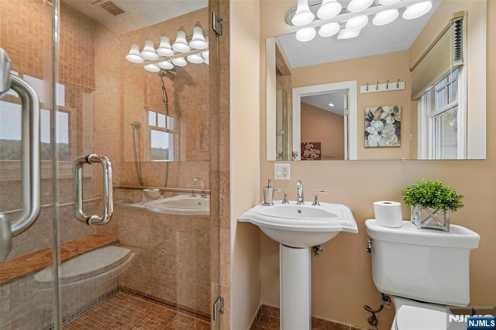1050 Pines Lake Drive — photo 21