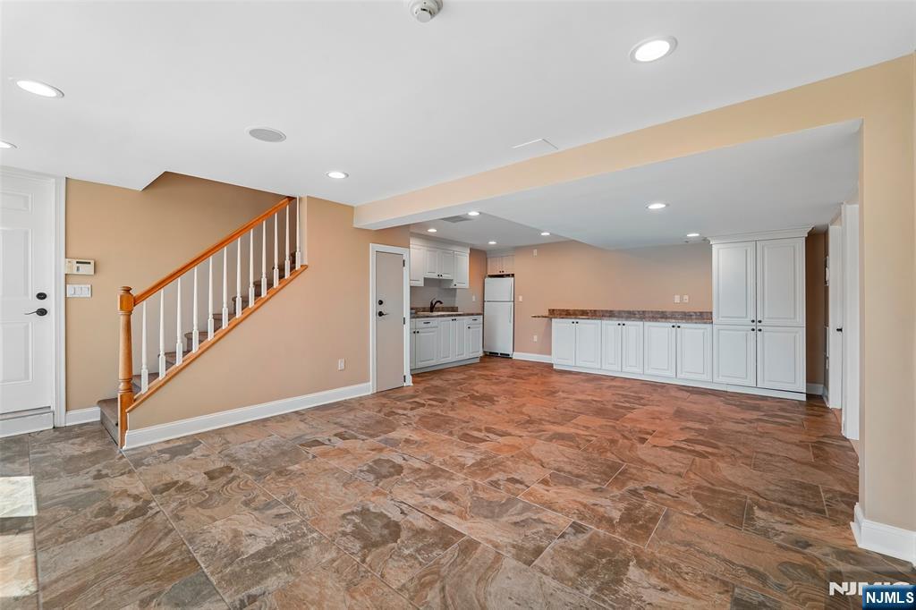 1050 Pines Lake Drive — photo 29