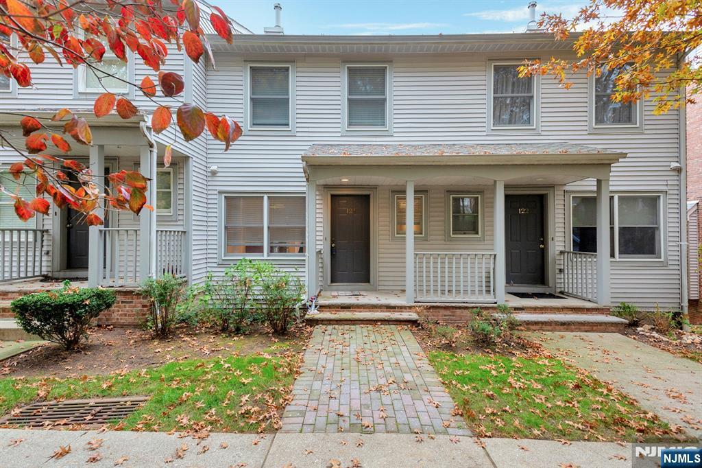 124 Panorama Drive - Photo 2