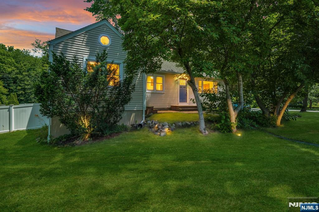 510 Eagle Rock Avenue - Photo 1
