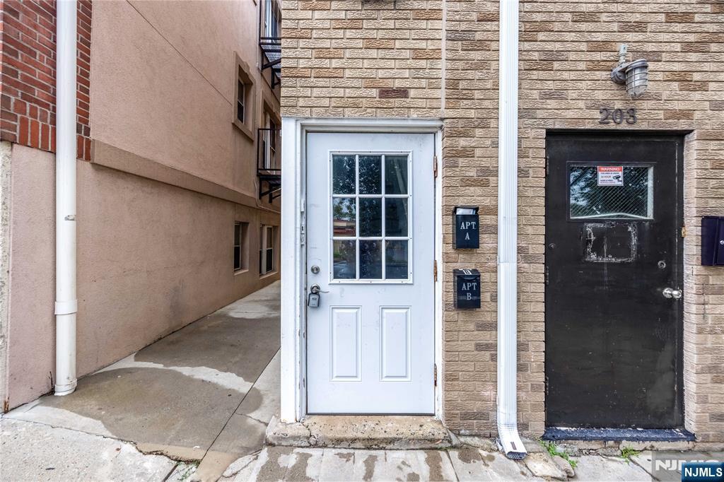 203 E Ruby Avenue A - Photo 5