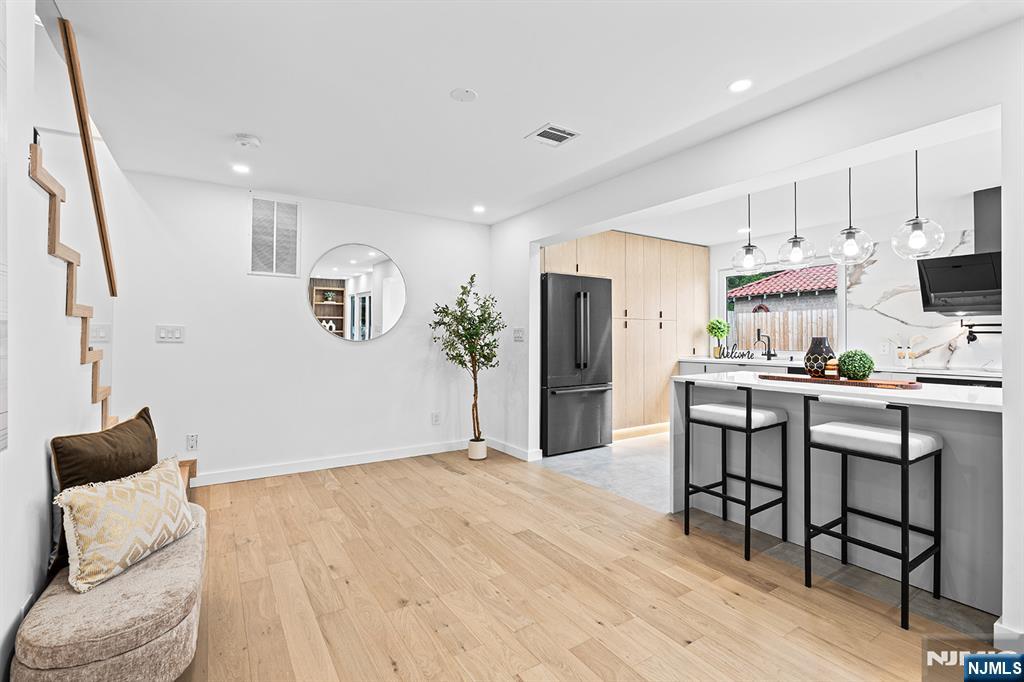 110 Maple Street — photo 13