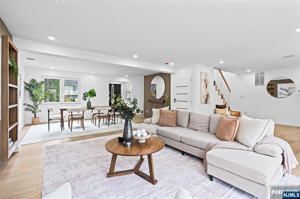 110 Maple Street - Photo 3