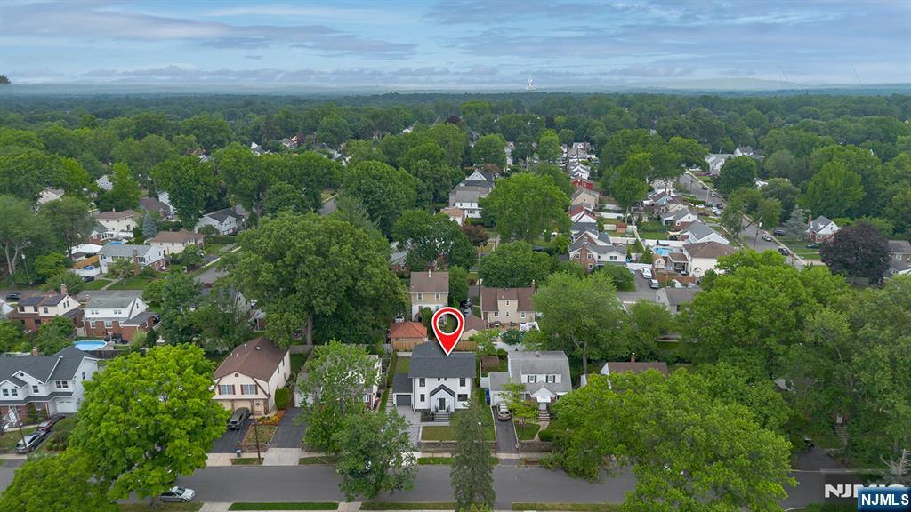110 Maple Street — photo 38