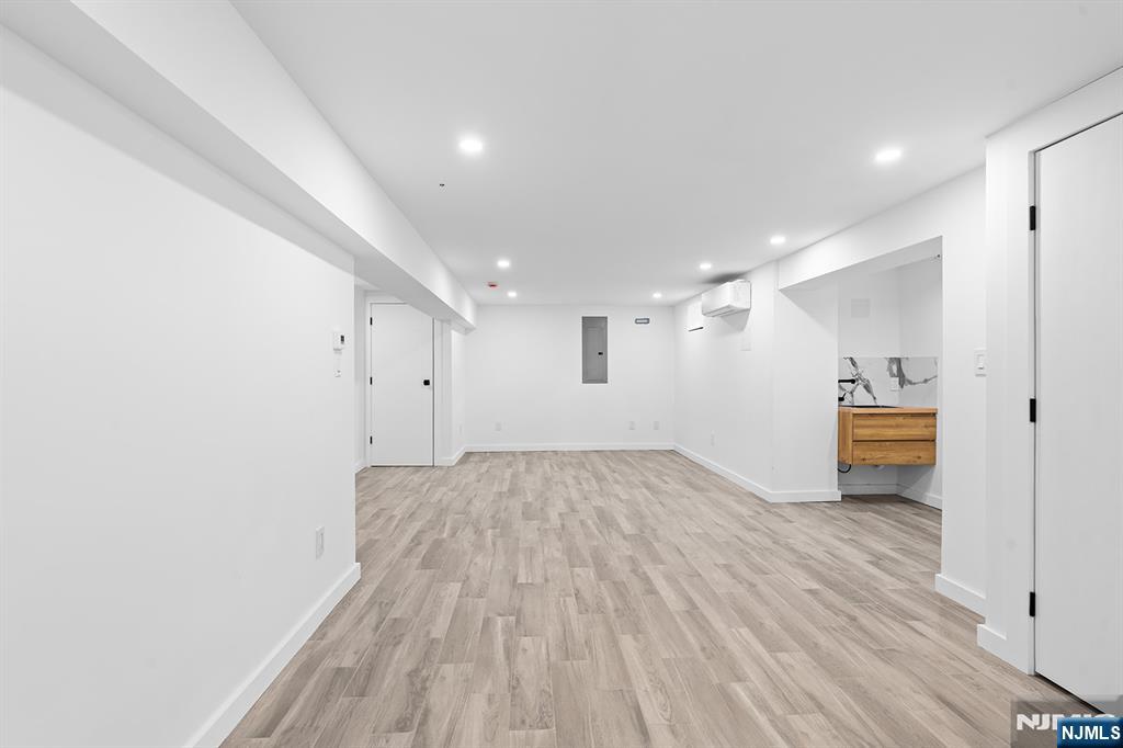 110 Maple Street — photo 41