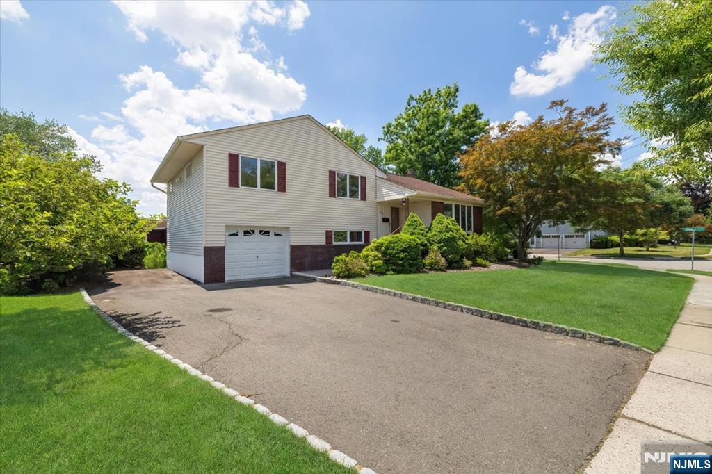 753 Village Road - Photo 3