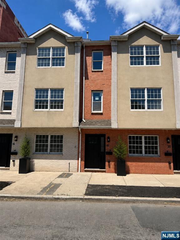 16 Kinney Street - Photo 1