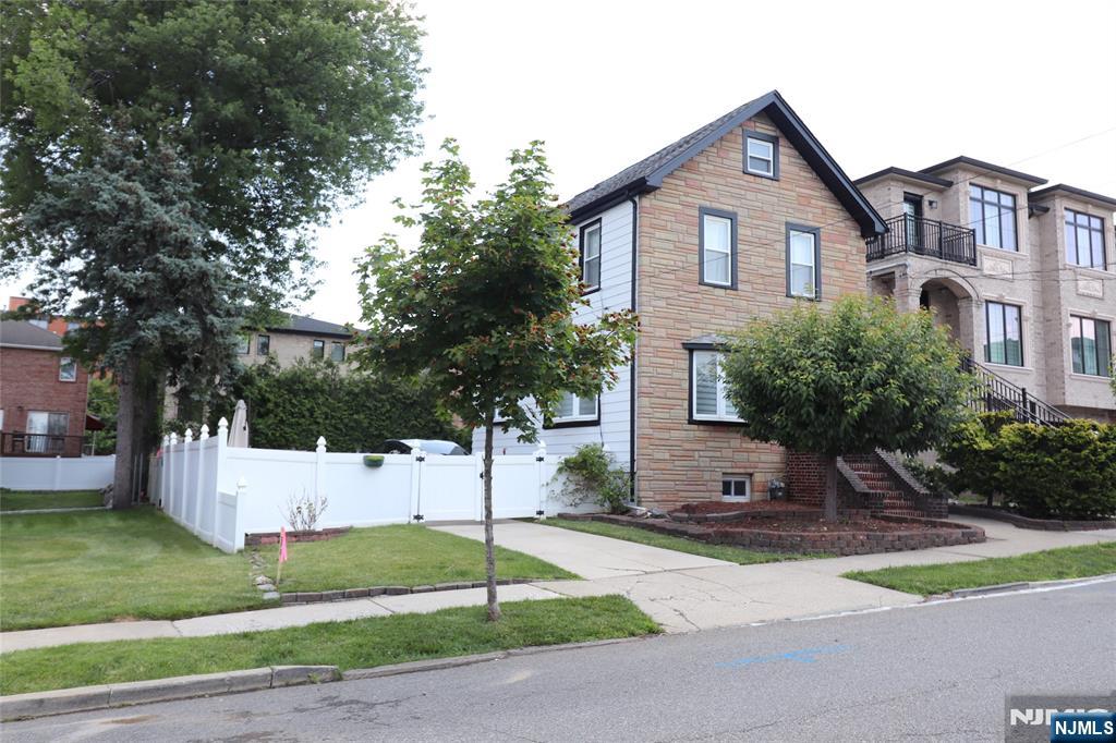 29 Cleveland Place - Photo 2