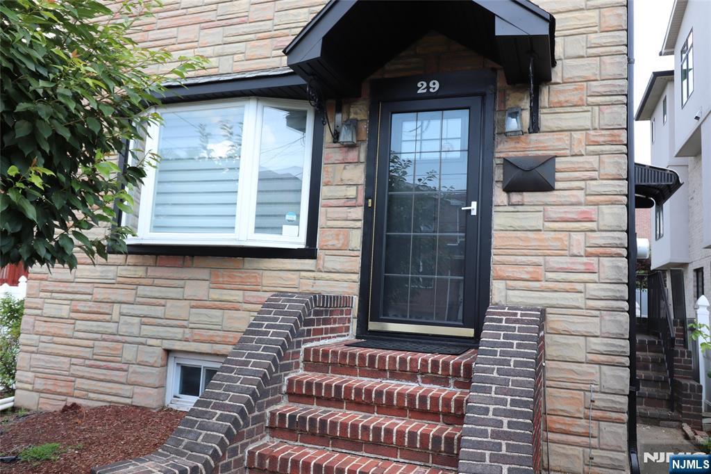29 Cleveland Place - Photo 3