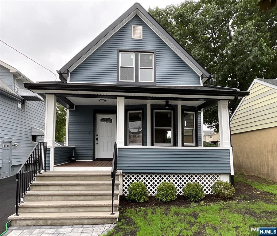340 Watson Avenue - Photo 2