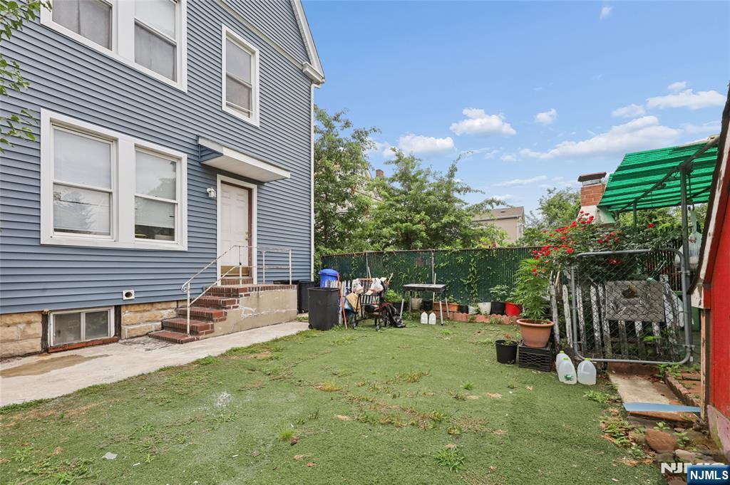 605 Central Avenue — photo 34