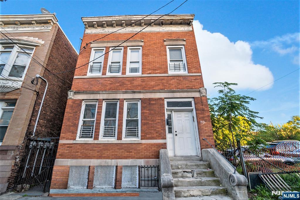 70 9th Street - Photo 2