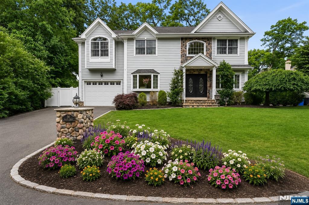 58 Mackay Avenue - Photo 1