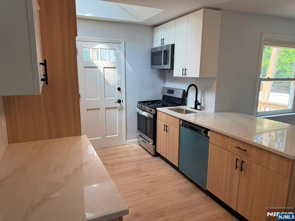 25 Lakeview Drive - Photo 2