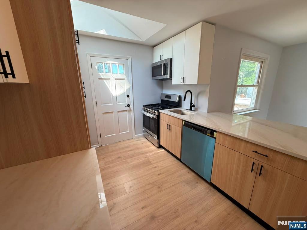 25 Lakeview Drive - Photo 3