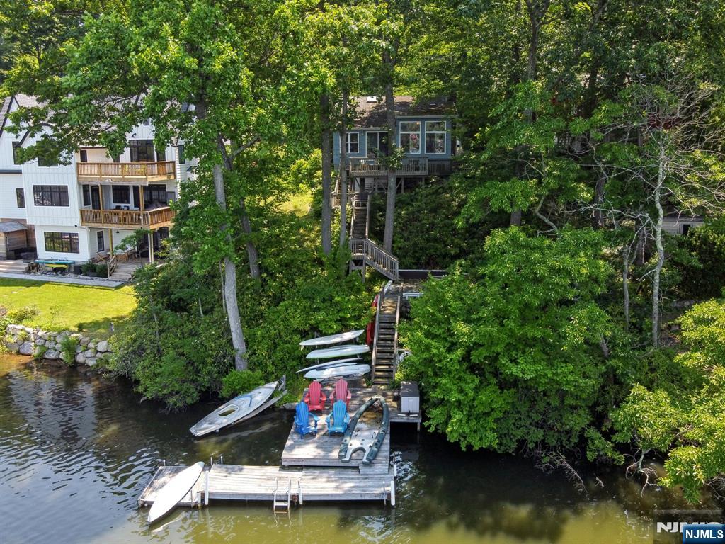 1009 Lakeside Drive - Photo 1