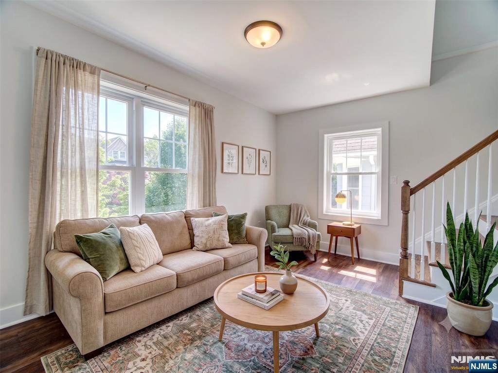 60 Montague Place 2 - Photo 1
