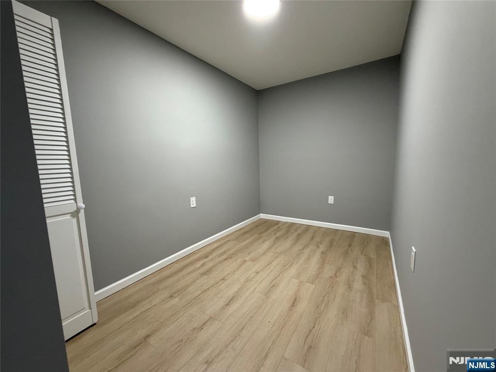 9066 Palisade Plaza - Photo 2