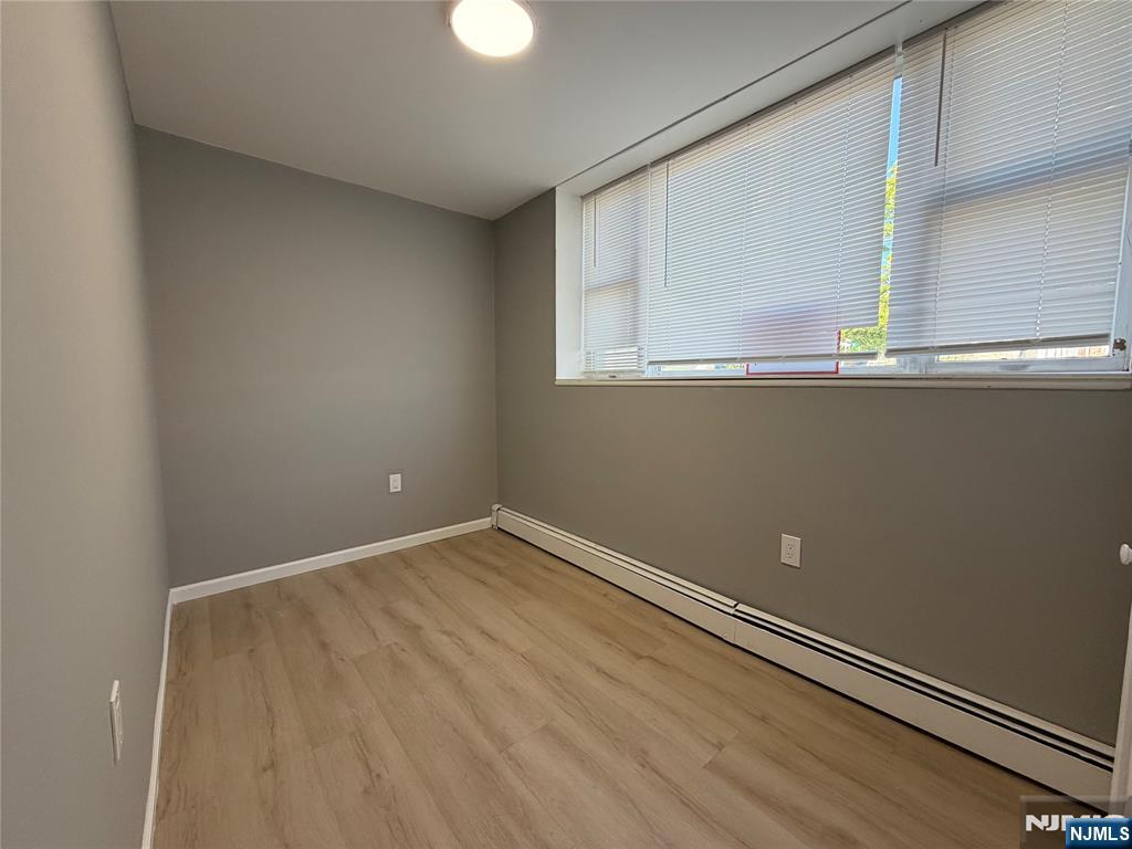9066 Palisade Plaza - Photo 3