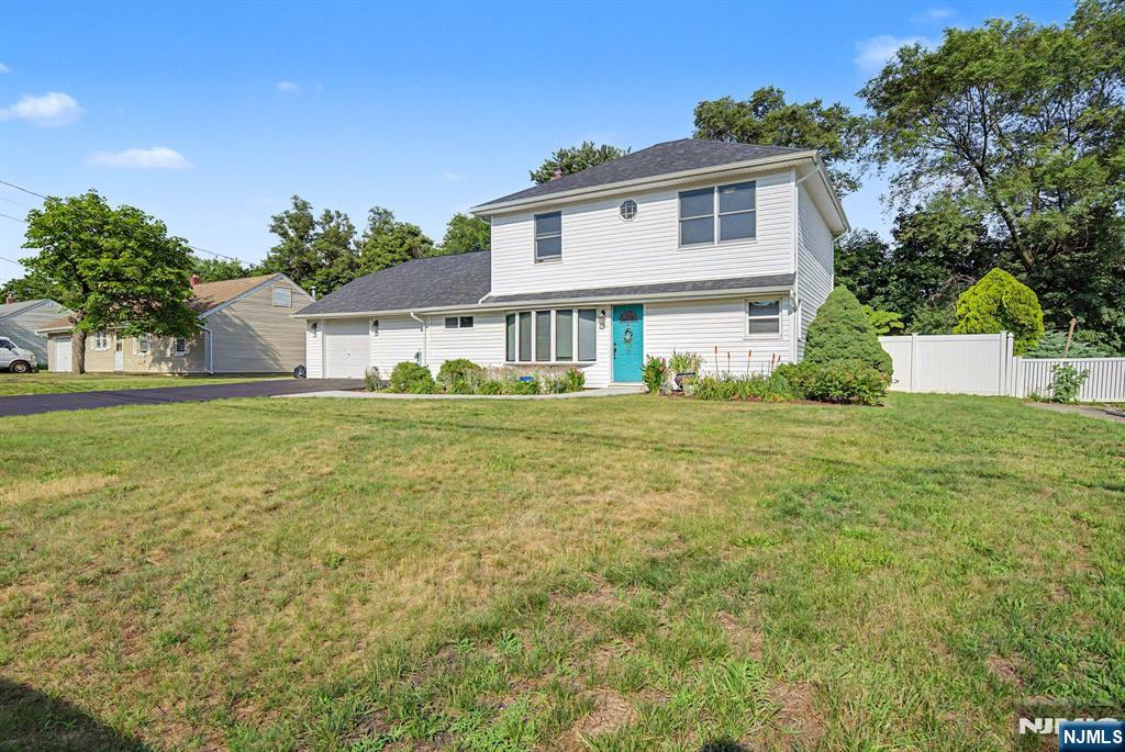 45 Leonard Terrace - Photo 1