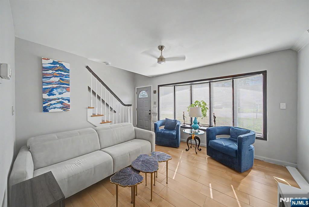 45 Leonard Terrace - Photo 5