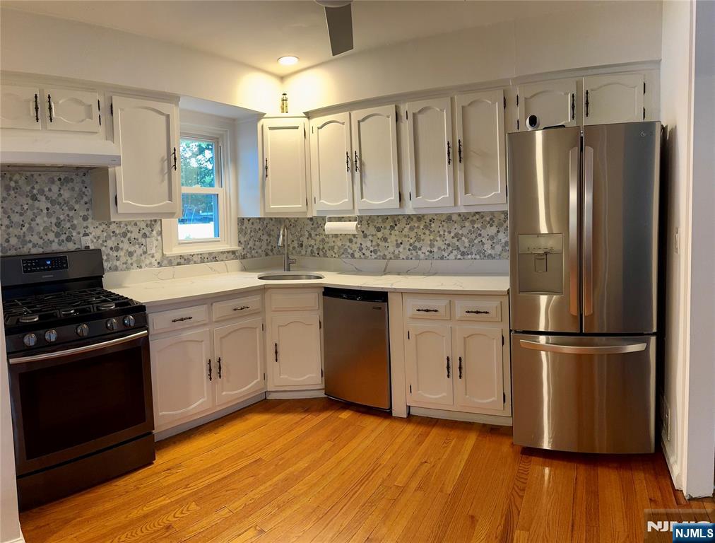 116 Merritt Avenue 1 - Photo 5