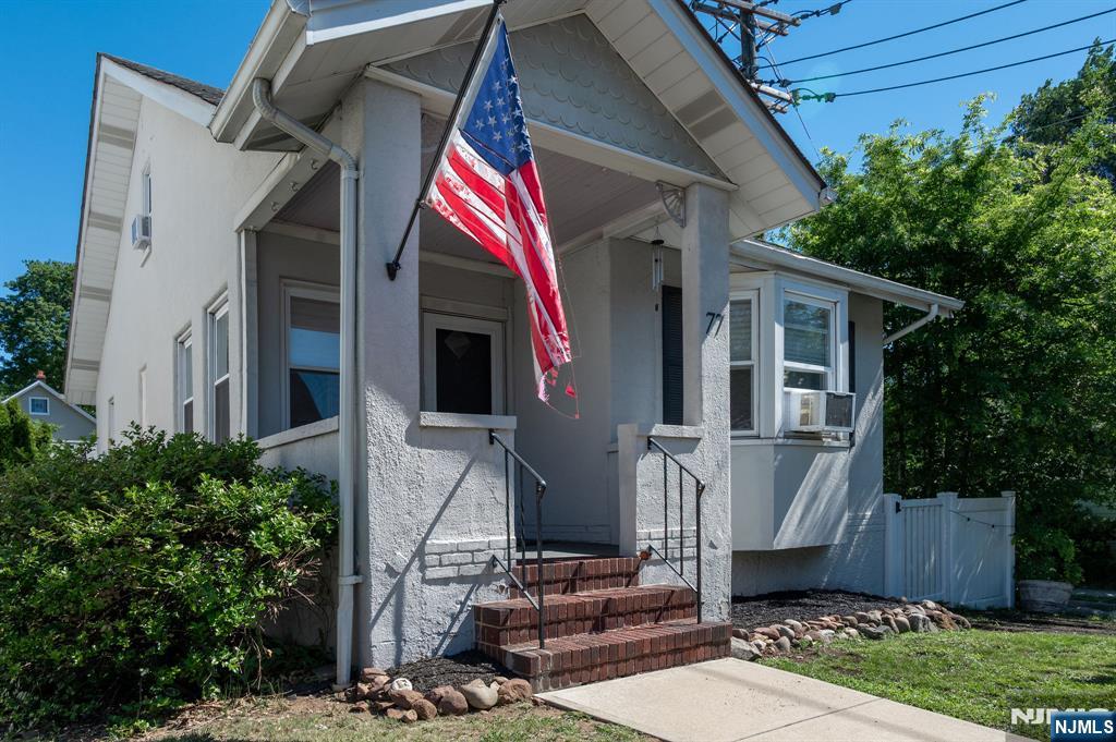 77 E Clinton Ave, Bergenfield, NJ 07621