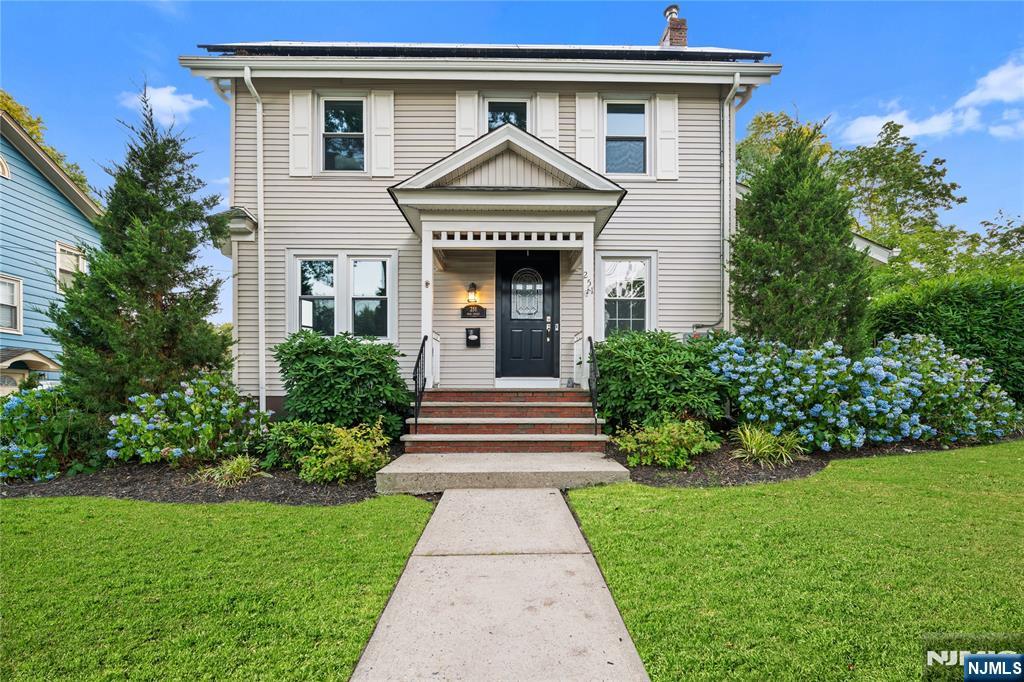 251 High Street - Photo 2