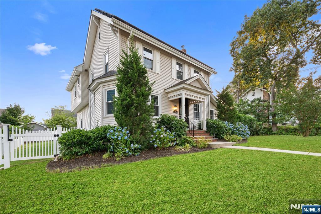 251 High Street - Photo 3
