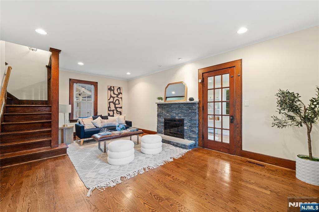 251 High Street - Photo 4