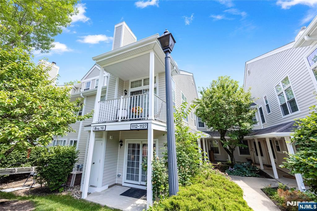 1123 Hyde Park Court 1123 - Photo 1