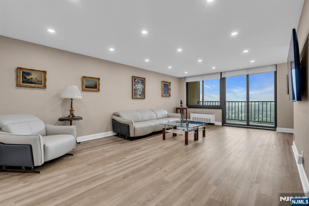 300 Winston Drive 2523 - Photo 4