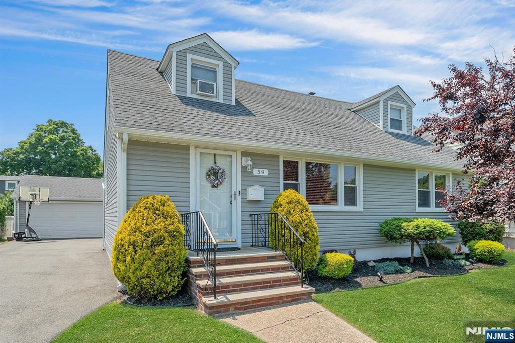 Homes for sale in Totowa, NJ | 59 Mitchell Ave, Totowa, NJ 07512 | MLS# 26024927
