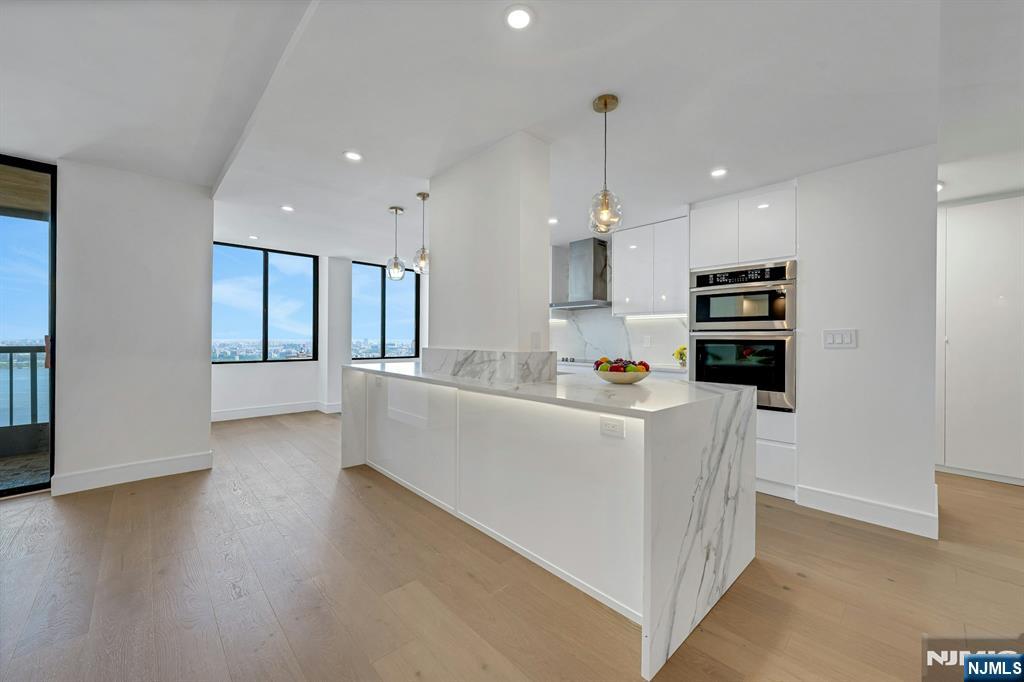 200 Winston #1912, Cliffside Park, NJ 07010