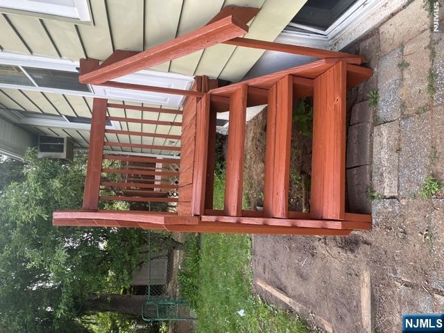 326 William St, New Milford, NJ 07646