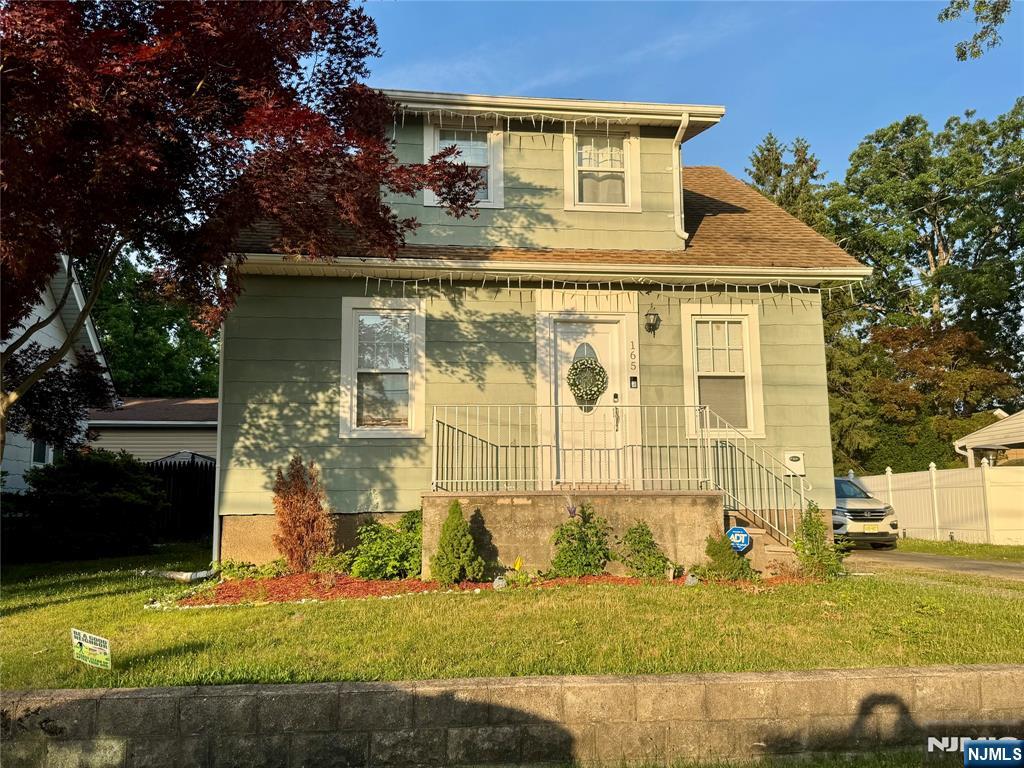 $640,000 Colonial