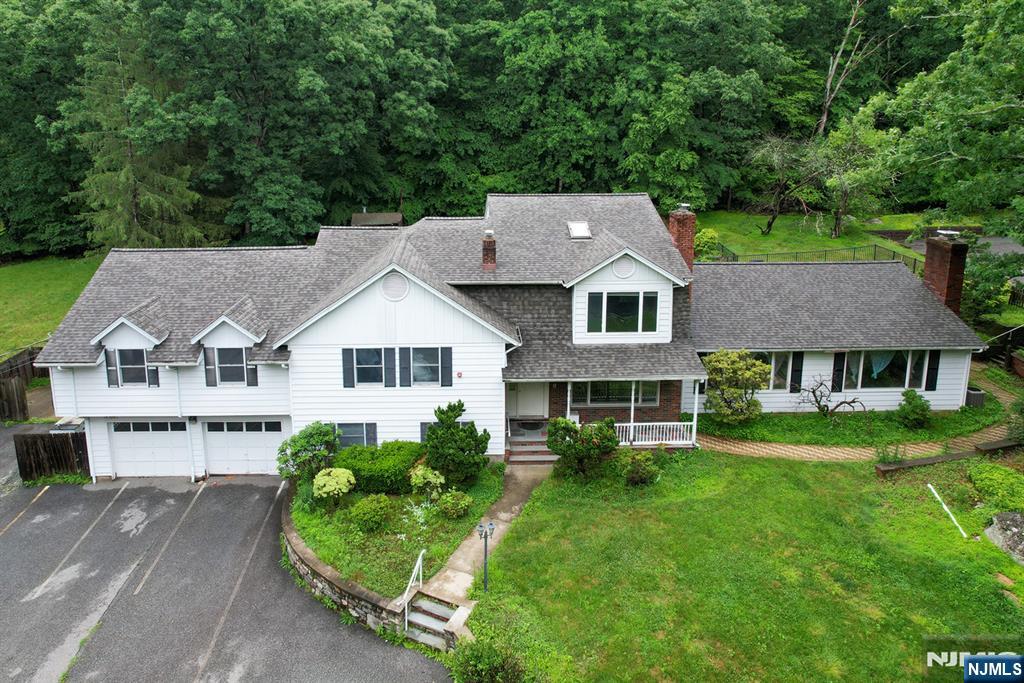 105 Ricker Drive - Photo 1