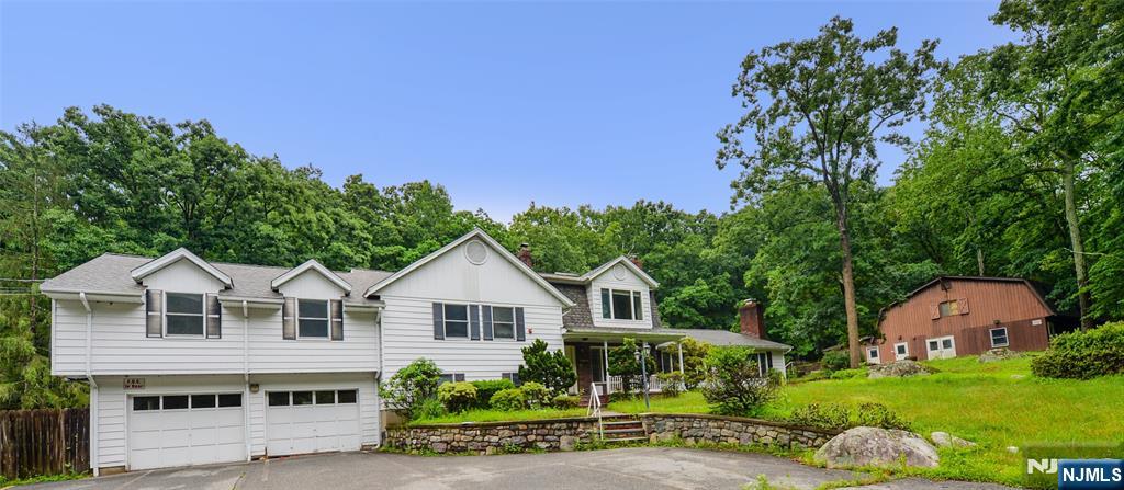 105 Ricker Drive - Photo 2