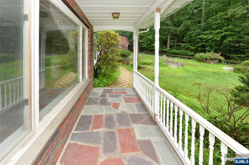 105 Ricker Drive - Photo 5