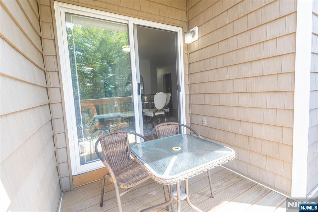 107 Rock Ledge Terrace 1 - Photo 5