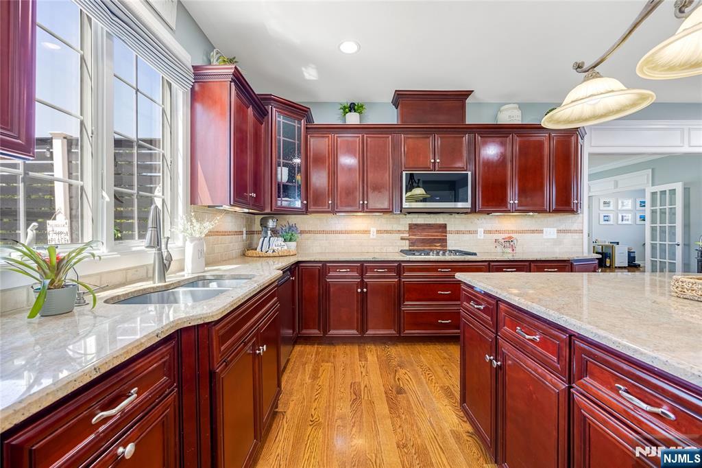 8 Ferndale Place — photo 16
