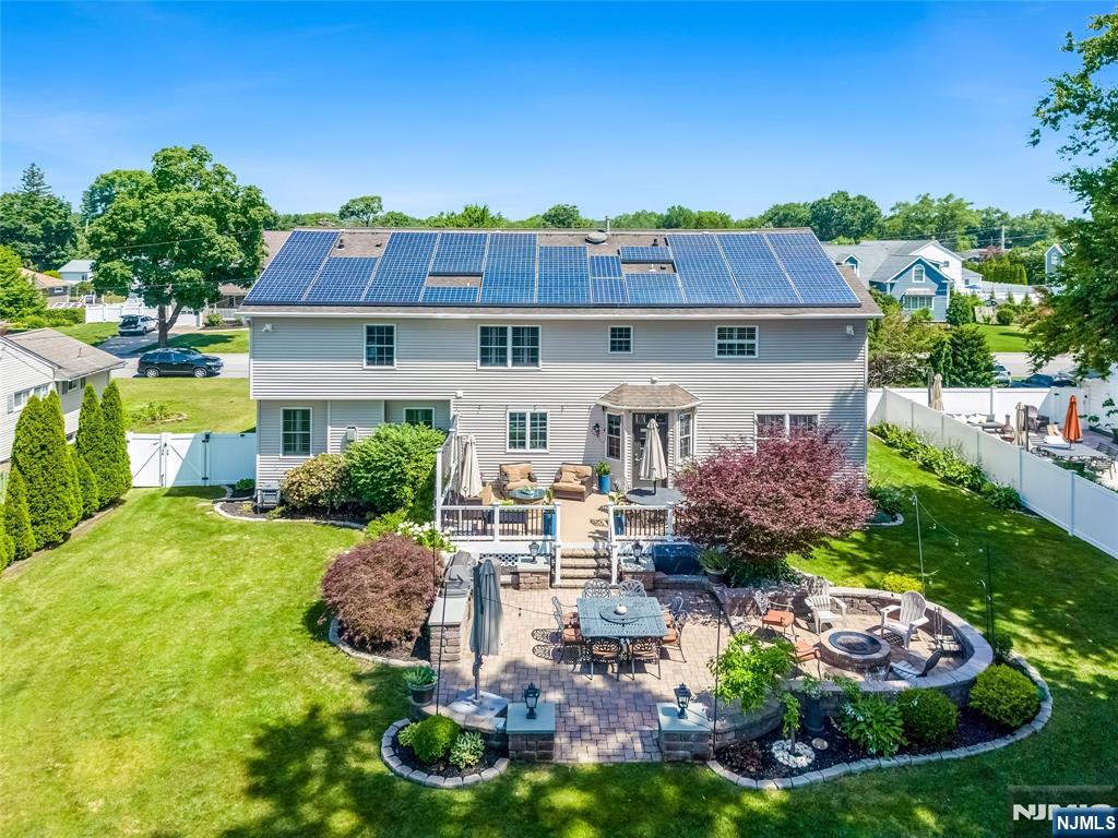 8 Ferndale Place — photo 48