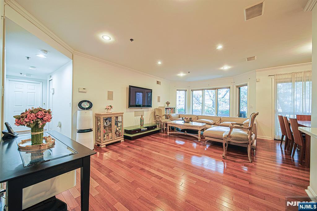 306 Smith Court R306 - Photo 4