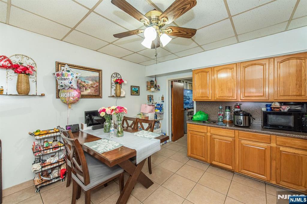 1029 19th Street - Photo 3