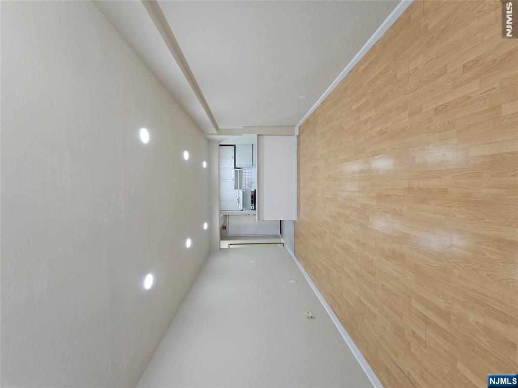 333 Grand Avenue 3M - Photo 2
