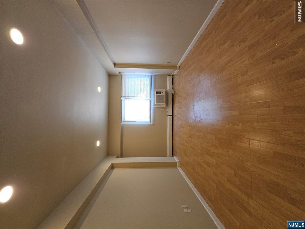 333 Grand Avenue 3M - Photo 4