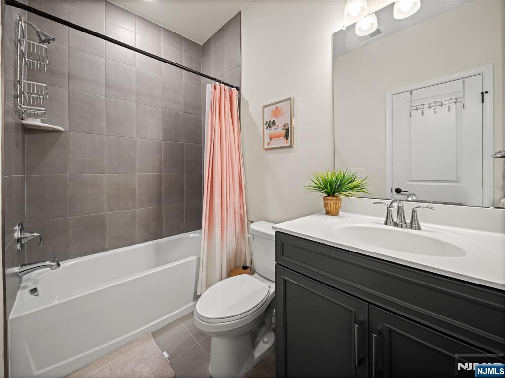 12-46 Plaza Road - Photo 3