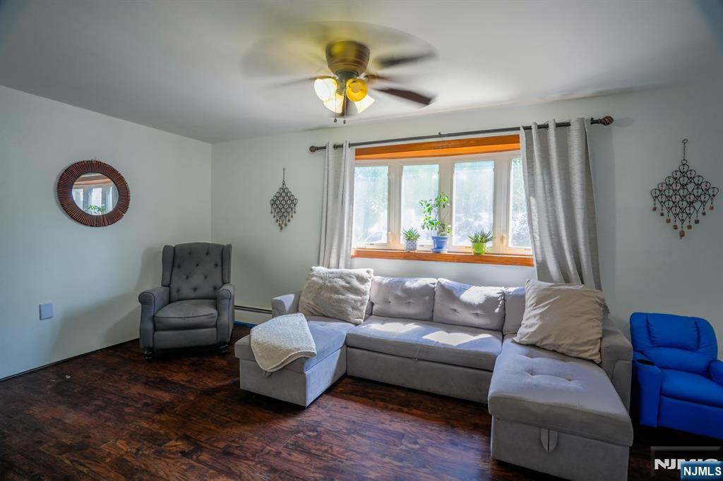 13 Chestnut Street - Photo 5