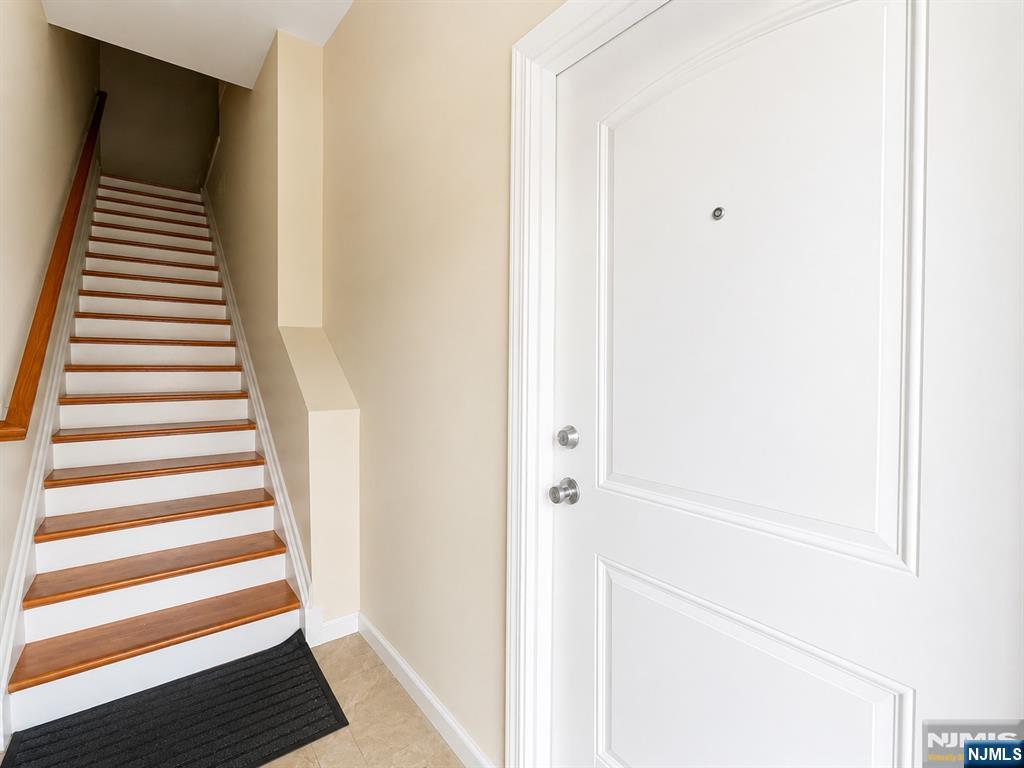 48 Union Street - Photo 3